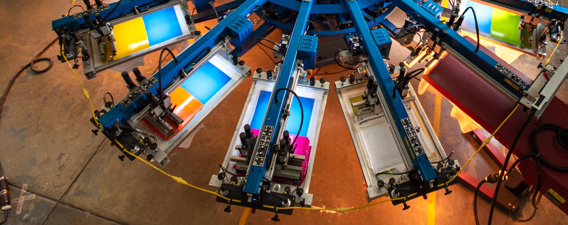 Create custom screen printed t-shirts